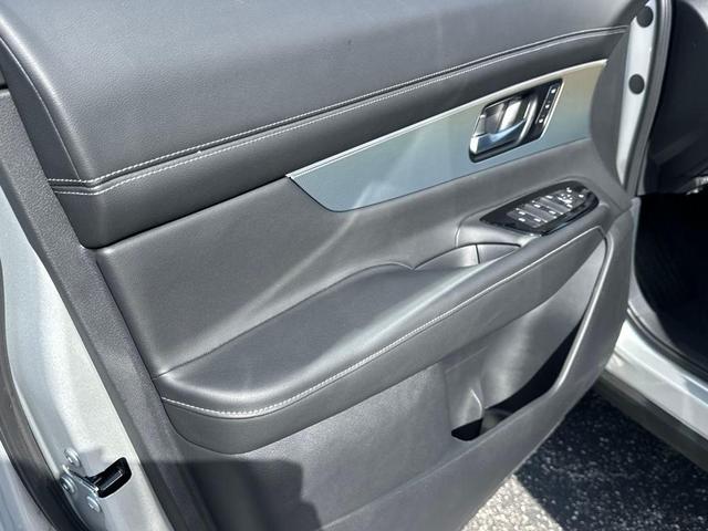 Photo of 2025 Brilliant Silver Metallic Nissan Murano