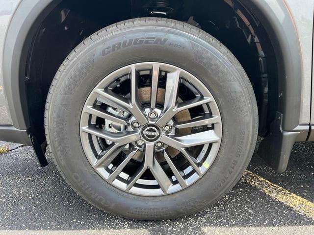 Photo of 2026 Gun Metallic Nissan Rogue