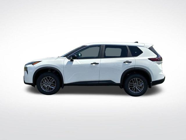 Photo of 2026 Glacier White Nissan Rogue