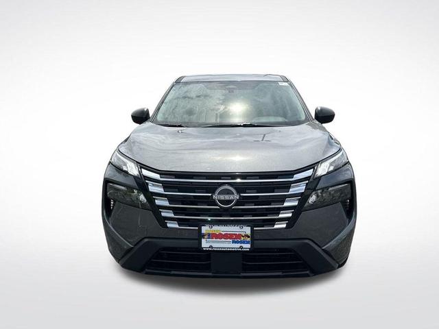 Photo of 2026 Gun Metallic Nissan Rogue