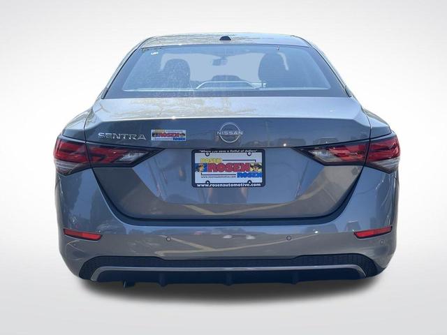 Photo of 2025 Gun Metallic Nissan Sentra