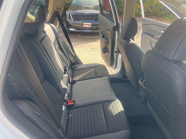 Photo of 2025 Everest White P Nissan Rogue