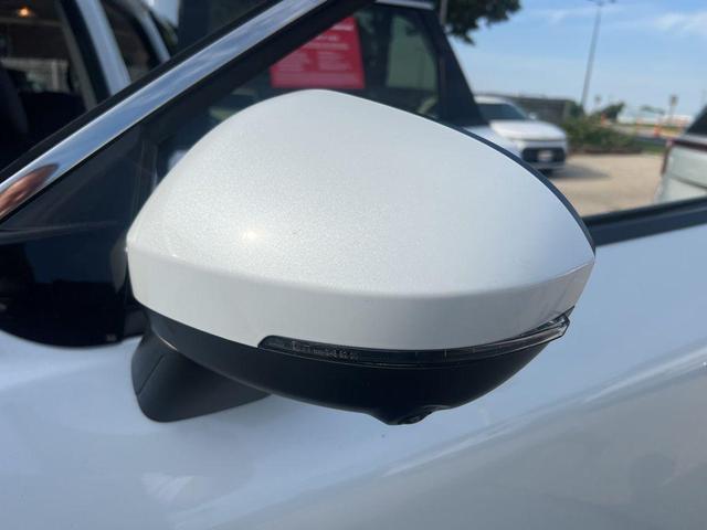 Photo of 2024 Everest White P Nissan Rogue
