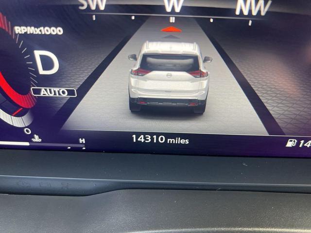 Photo of 2024 Everest White P Nissan Rogue