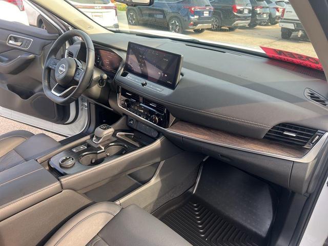 Photo of 2024 Everest White P Nissan Rogue