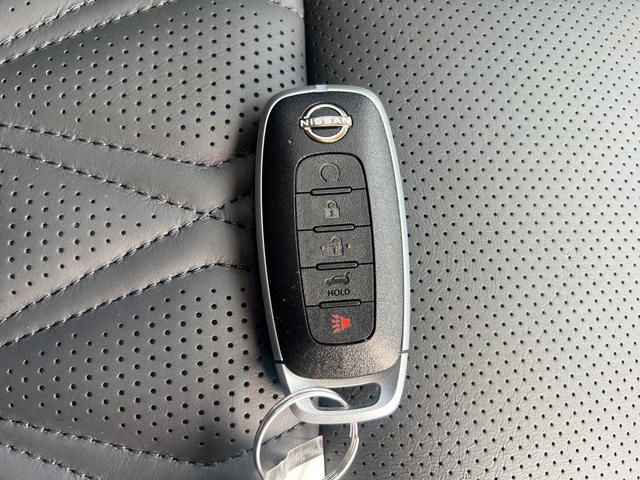 Photo of 2024 Everest White P Nissan Rogue