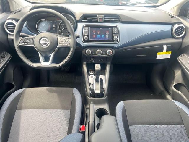 Photo of 2025 Gun Metallic Nissan Versa