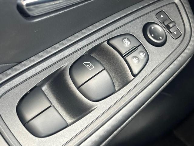 Photo of 2025 Gun Metallic Nissan Versa
