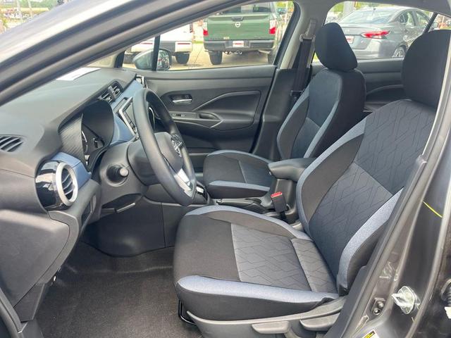 Photo of 2025 Gun Metallic Nissan Versa