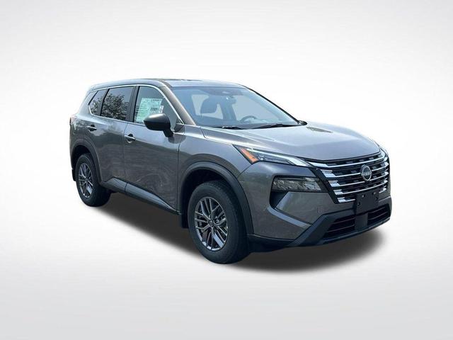 Photo of 2026 Gun Metallic Nissan Rogue