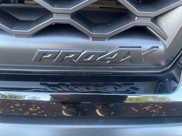 Photo of 2024 Black Nissan Titan