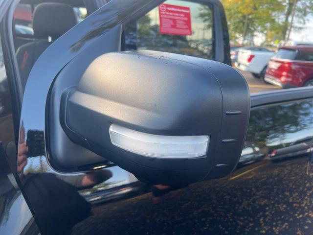 Photo of 2024 Black Nissan Titan