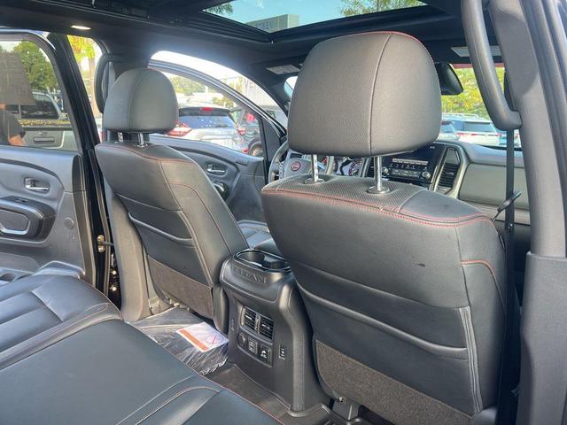 Photo of 2024 Black Nissan Titan