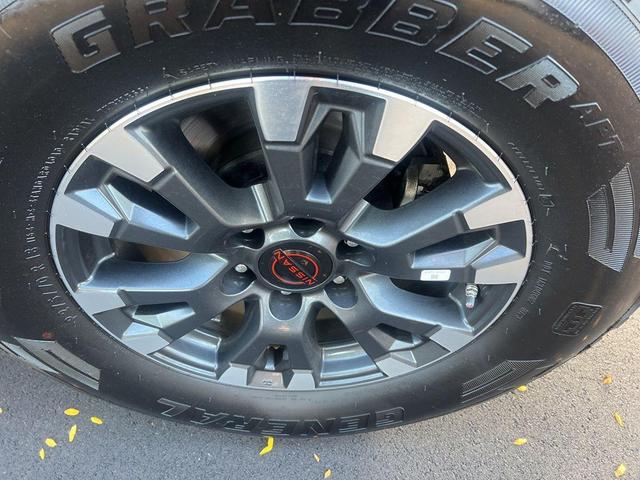 Photo of 2024 Black Nissan Titan