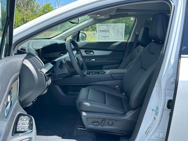 Photo of 2025 Everest White P Nissan Murano
