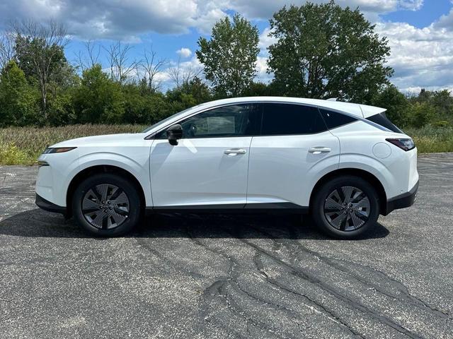 Photo of 2025 Everest White P Nissan Murano