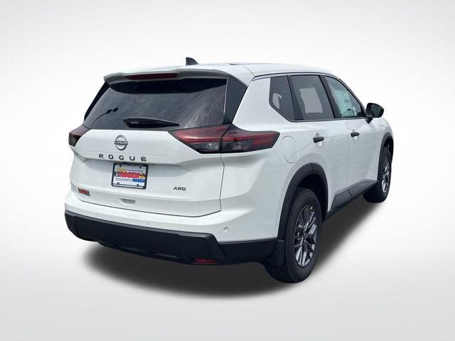 Photo of 2026 Glacier White Nissan Rogue