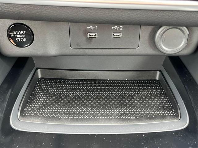 Photo of 2026 Glacier White Nissan Rogue