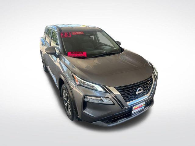 Photo of 2023 Gun Metallic Nissan Rogue