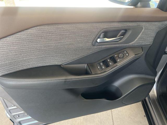 Photo of 2023 Gun Metallic Nissan Rogue