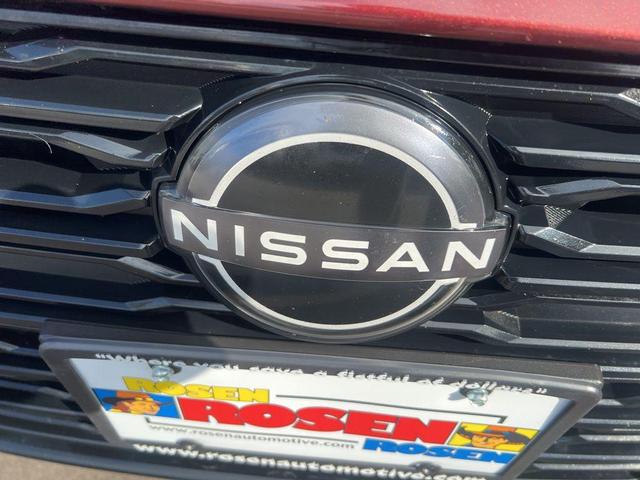 Photo of 2023 Garnet Pearl Nissan Altima