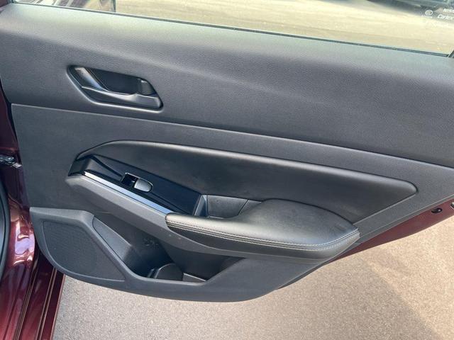 Photo of 2023 Garnet Pearl Nissan Altima