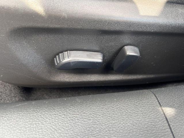 Photo of 2023 Garnet Pearl Nissan Altima