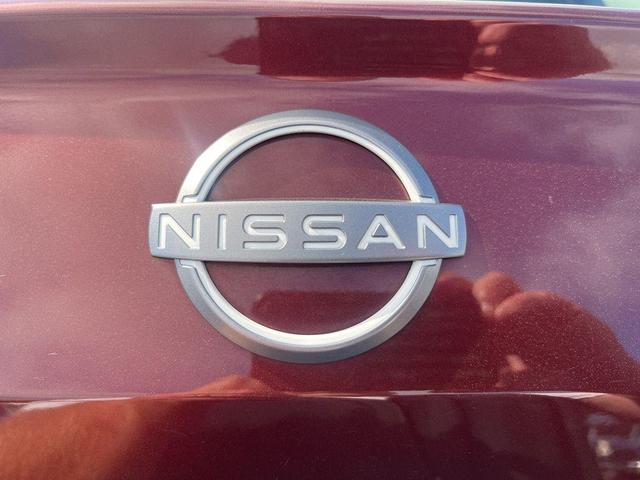 Photo of 2023 Garnet Pearl Nissan Altima