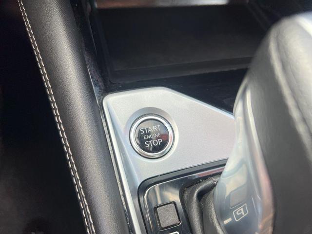 Photo of 2023 Garnet Pearl Nissan Altima