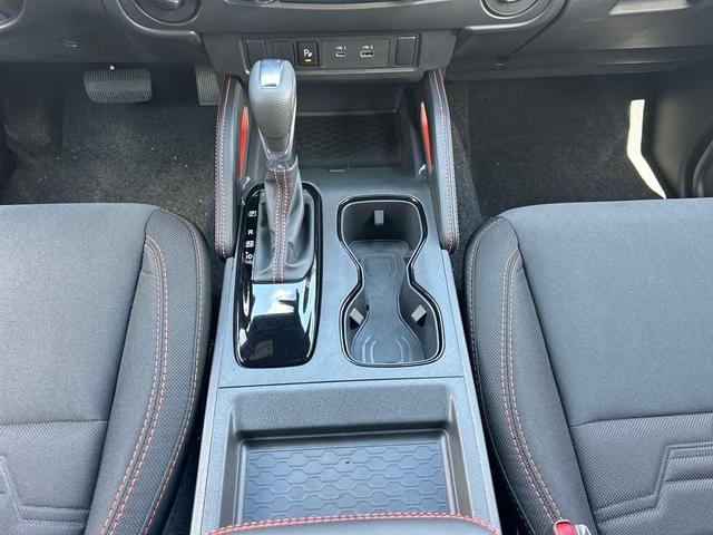 Photo of 2025 Boulder Gray Metallic Nissan Frontier