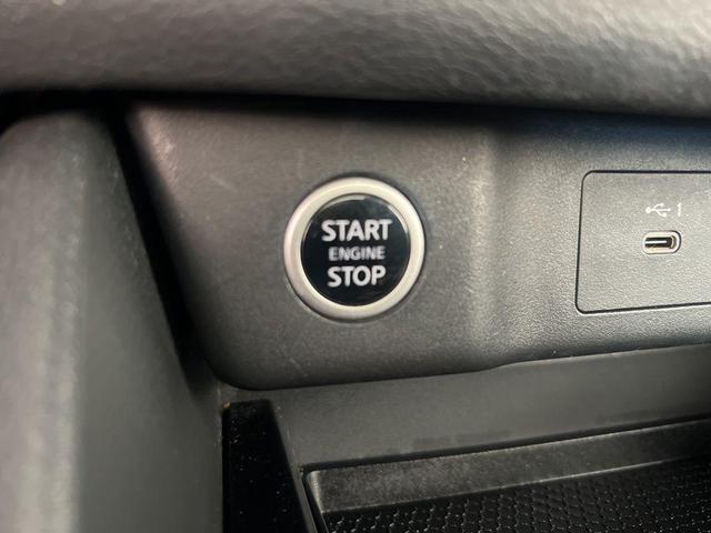 Photo of 2023 White Nissan Rogue