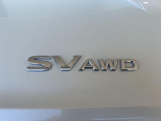 Photo of 2023 White Nissan Rogue
