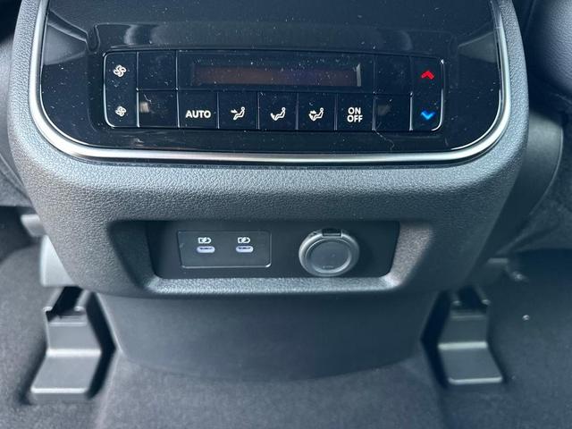 Photo of 2025 Black Nissan Armada