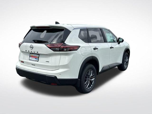 Photo of 2026 Glacier White Nissan Rogue