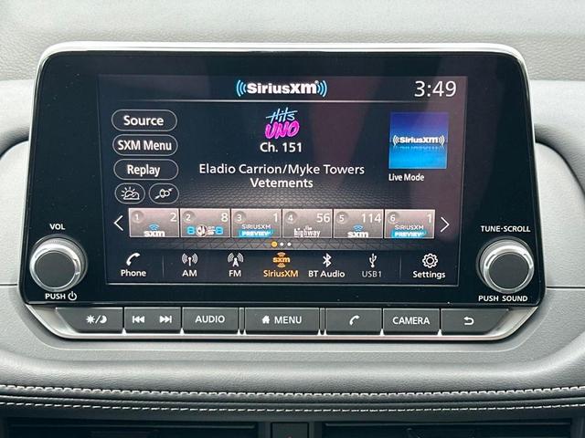 Photo of 2026 Glacier White Nissan Rogue