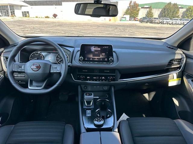 Photo of 2025 Boulder Gray Metallic Nissan Rogue