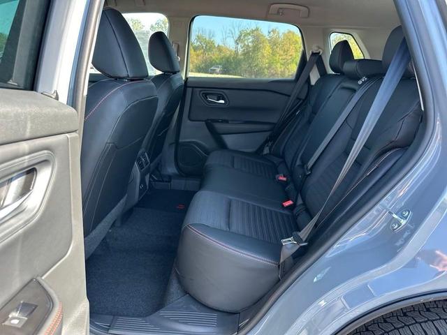 Photo of 2025 Boulder Gray Metallic Nissan Rogue