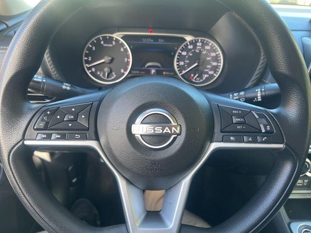 Photo of 2024 Gun Metallic Nissan Sentra