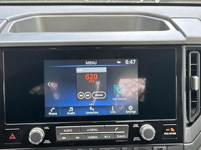 Photo of 2025 Glacier White Nissan Frontier