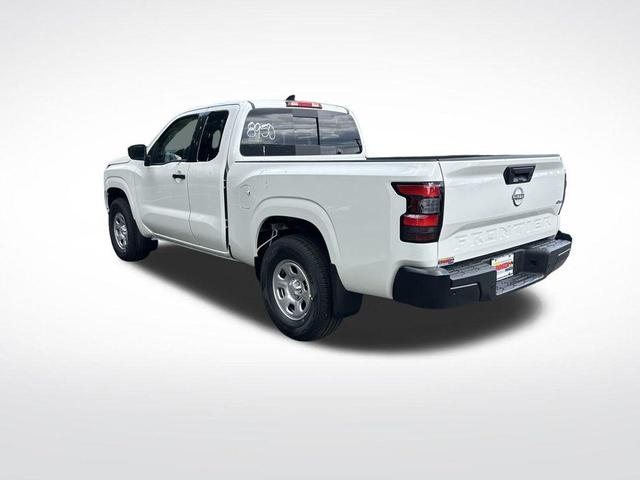 Photo of 2025 Glacier White Nissan Frontier