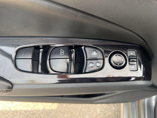 Photo of 2023 Gun Metallic Nissan Altima