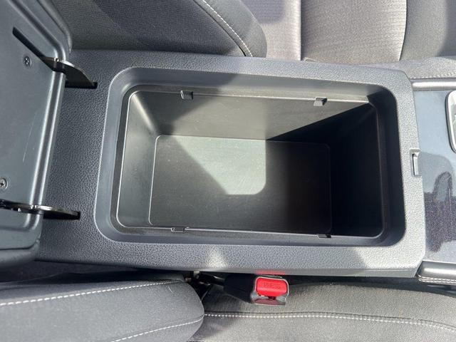 Photo of 2023 Gun Metallic Nissan Altima