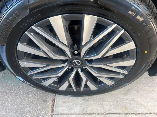 Photo of 2023 Black Nissan Altima