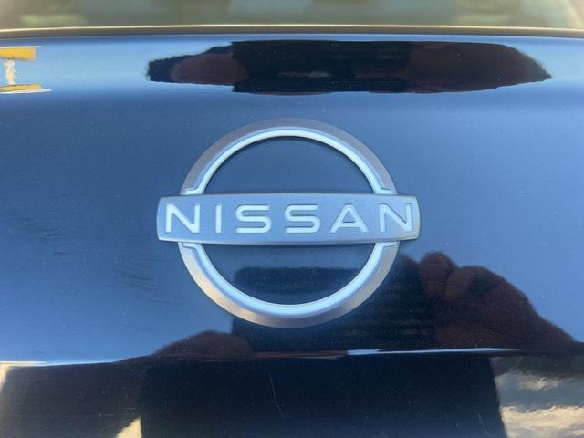 Photo of 2023 Black Nissan Altima