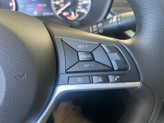 Photo of 2023 Black Nissan Altima