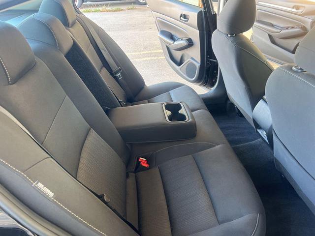 Photo of 2023 Black Nissan Altima