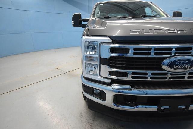 Photo of 2023 Carbonized Gray Metallic Ford F-250