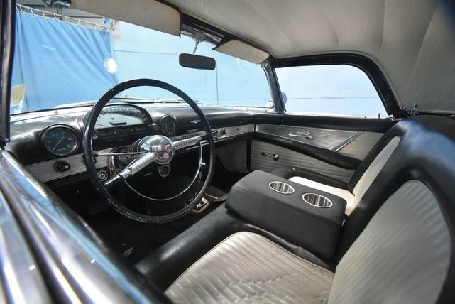 1955 Ford Thunderbird