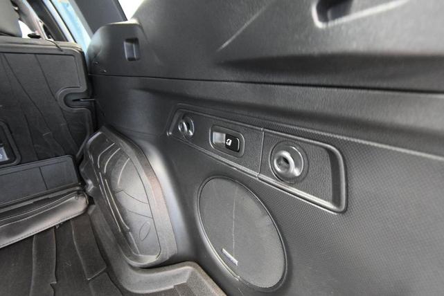 Photo of 2022 Ice Silver Metallic Subaru Forester