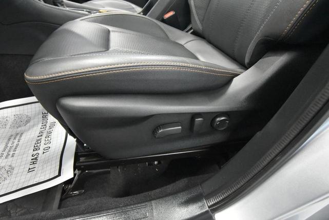 Photo of 2022 Ice Silver Metallic Subaru Forester